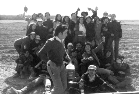 Grupo de amigos en el Calvario. Cella