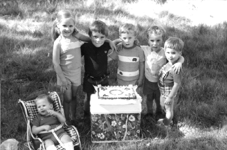 Amiguitos en el campo. Cella