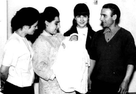 Bautizo de Victorino. Cella