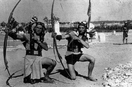 Santiago de extra en "La reina de Saba y el Rey SalomÃ³n". AÃ±o 1958. Cella.