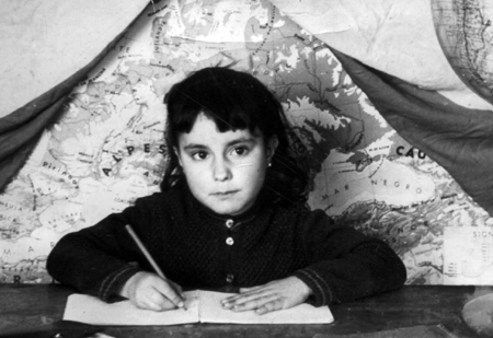 Mari Carmen Blasco en la escuela. Cella