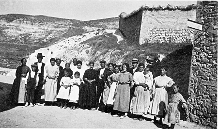 Grupo de vecinos de Barrachina.