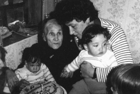 Caferina, nietas y bisnietas. Villarquemado.