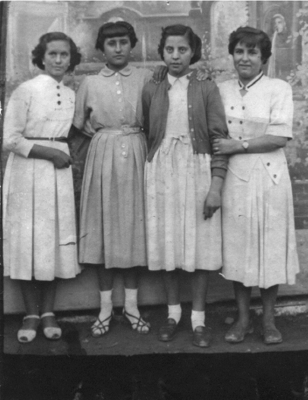 Retrato de un grupo de amigas. Villarquemado.