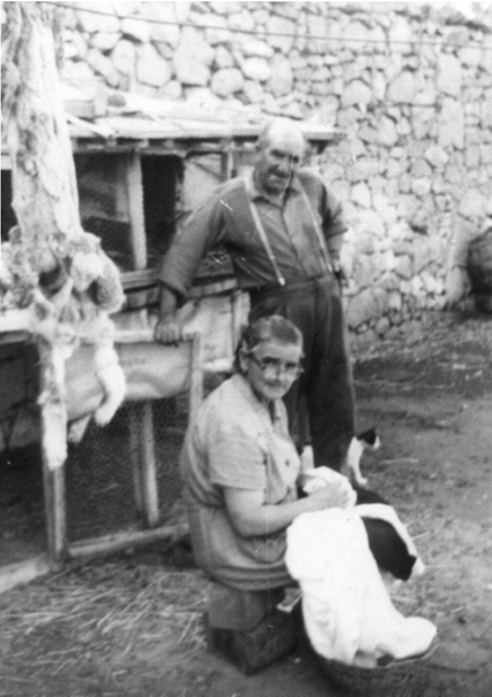 Caridad y BernabÃ©. Villarquemado.