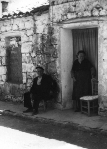 MÃ¡xima y Eusebio. Villarquemado.