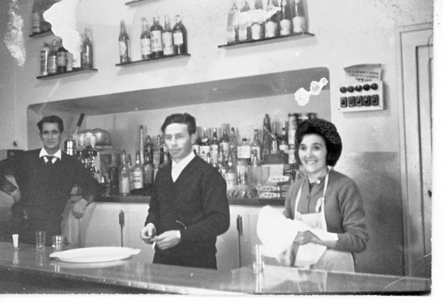 Bar de teodoro y la Angelina. BaÃ±Ã³n.