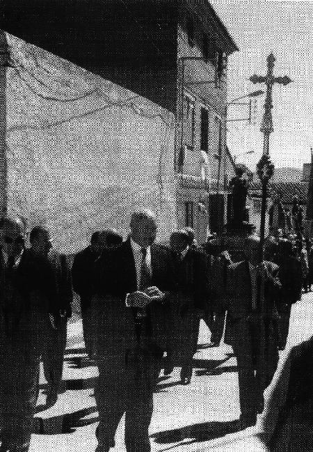 Camilo y RamÃ³n en la procesiÃ³n de Alba.