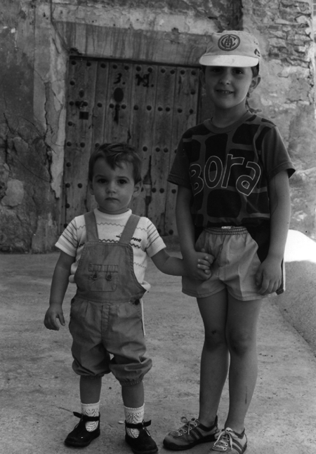 Dos niÃ±os vecinos de Monforte.