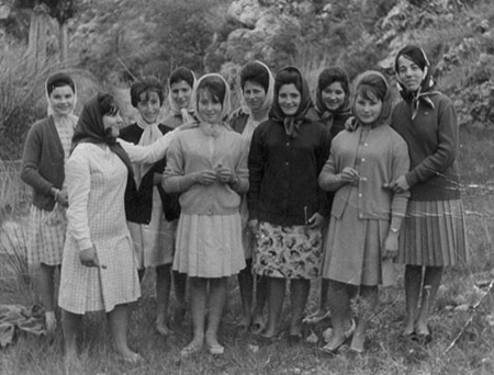 Mujeres con paÃ±uelo en la cabeza. Monforte.