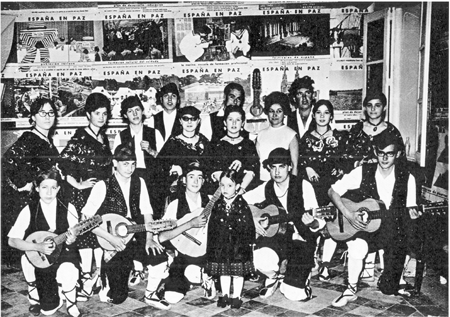 Grupo de la rondalla de Daroca.