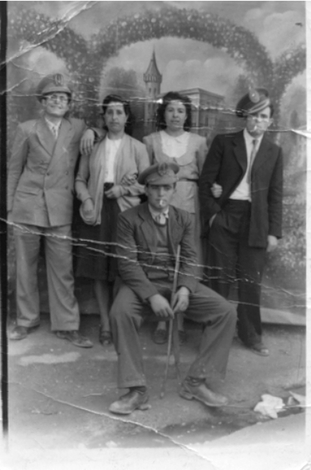 Retrato de un grupo de amigos. Torremocha.