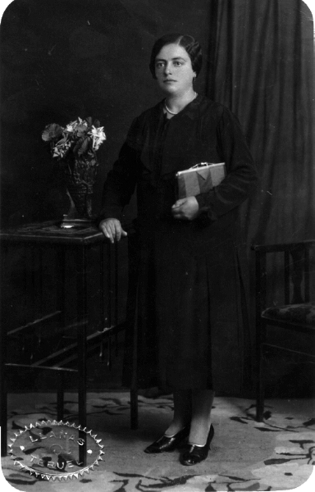 Retrato de mujer. Torremocha.