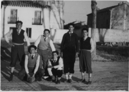 Grupo de amigos en Torremocha.