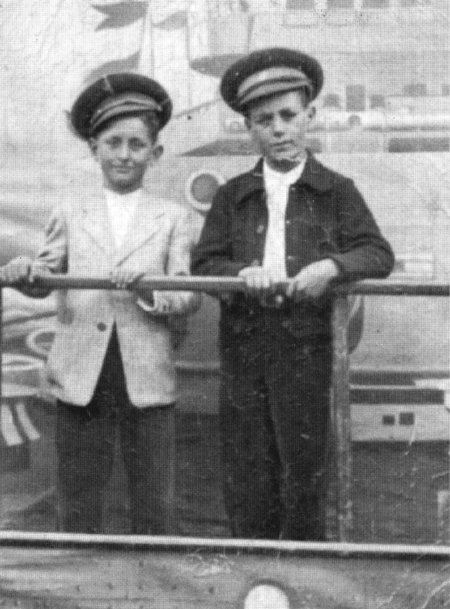 Israel y Esteban. Villarquemado.