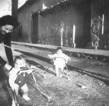 NiÃ±os con tacatÃ¡s. Villarquemado.