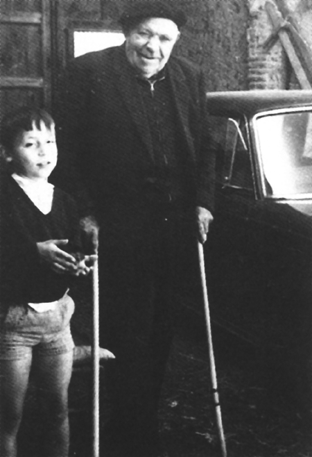 JoaquÃ­n Esteban y su nieto. RetascÃ³n.