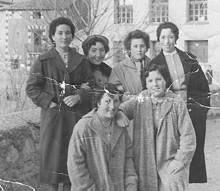 Grupo de vecinas de RetascÃ³n.