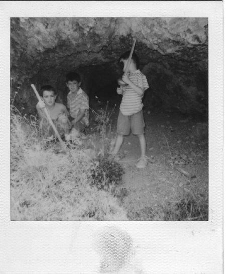 NiÃ±os jugando en Lagueruela.