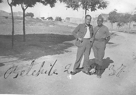Militares de RetascÃ³n en Belchite.