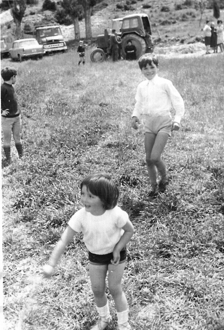 NiÃ±os en el campo. Badules.