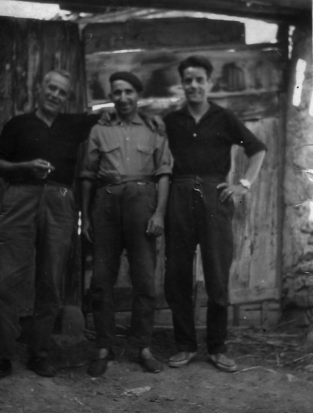 Vecinos de la localidad de Badules.