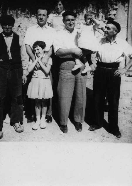 Grupo de vecinos de Badules.