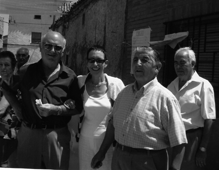 Grupo de vecinos de Badules.