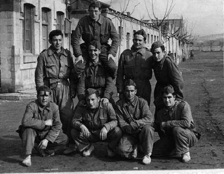 Grupo de militares. Badules.