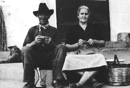 Macario Alonso y Carmen Algas. Villarreal de Huerva.