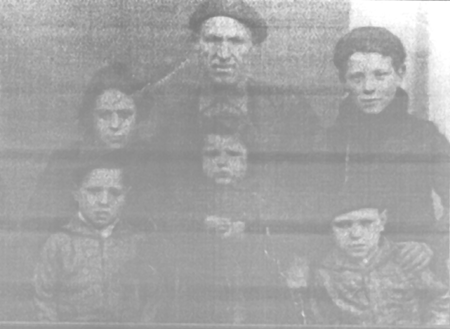 Familia Sanz Charlez. Villarreal de Huerva.