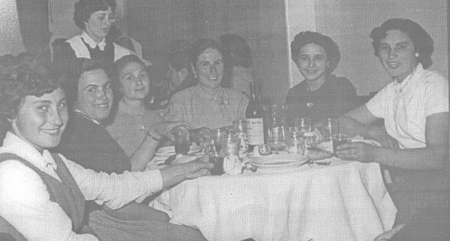 Grupo de amigas en Villarreal de Huerva.