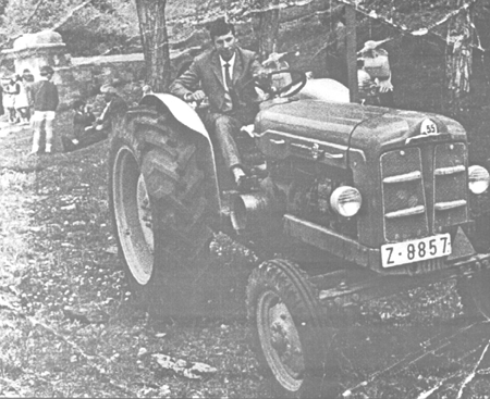 La tecnologÃ­a mejora con el Ebro "55". Villarreal de Huerva.