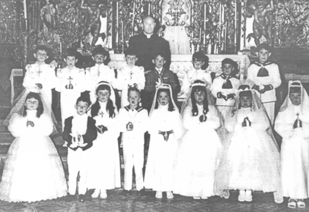 MosÃ©n Antonio Lambea y los comulgantes. Villarreal de Huerva.