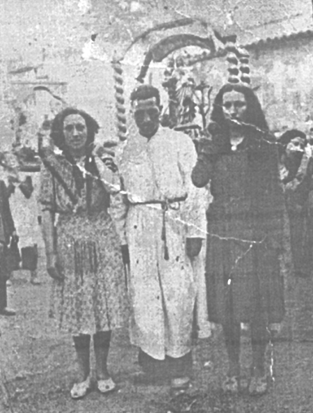 Patrocinio, Antonio y Amparo. Villarreal de Huerva.