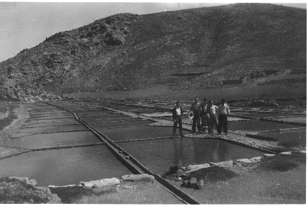 Salinas. Ojos Negros.