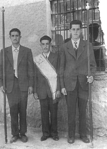 El Prior junto con los mayordomos. Langa del Castillo.