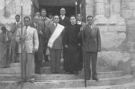 El Prior Anselmo Funes y mayordomos. Langa del Castillo.