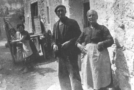 Vecinos de Langa del Castillo.