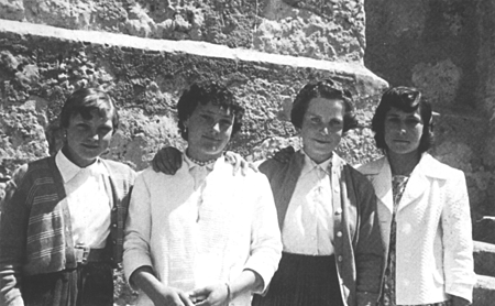 Grupo de amigas de Langa del Castillo.