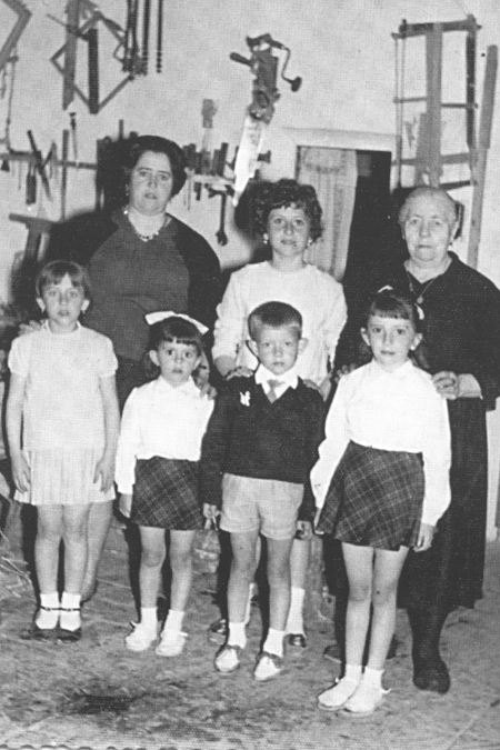 Retrato familiar. Langa del Castillo.