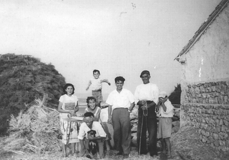 Retrato familiar. Langa del Castillo.