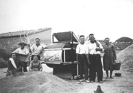 Aventando en la era. Langa del Castillo.