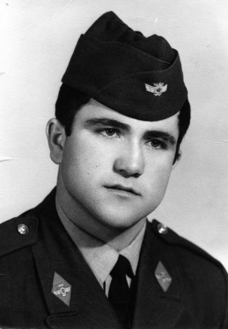 Retrato de Damaso en el servicio militar. Cuencabuena.