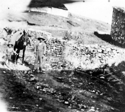 Padre e hijo. Torrecilla del Rebollar