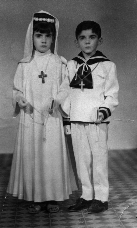 Pareja de niÃ±os en el dÃ­a de su Primera ComuniÃ³n. Calamocha.