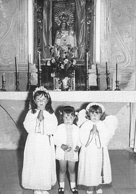 Pilil Franco, Estrella Franco y Mercedes Arribas. Langa del Castillo.