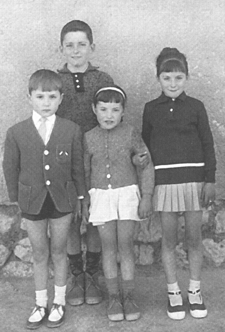 Grupo de niÃ±os. Langa del Castillo.