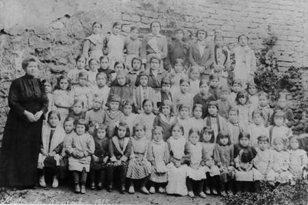 Grupo escolar. Maluenda.