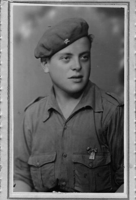 Retrato de militar. Torralba de los Sisones.